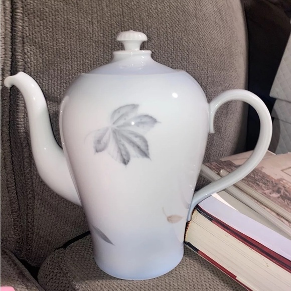 Vintage Bing & Grondahl B&G Falling Leaves Coffee Pot Denmark - Picture 1 of 7